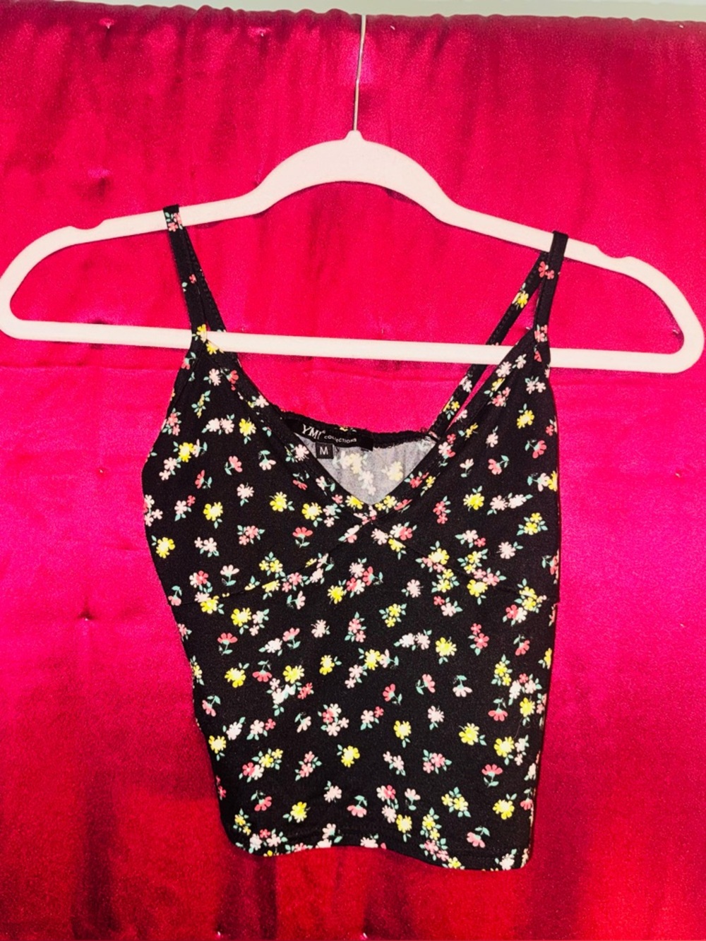 👑 CUTE FLORAL CROP TOP CAMI YMI Black Tank with Multicolor Blossoms